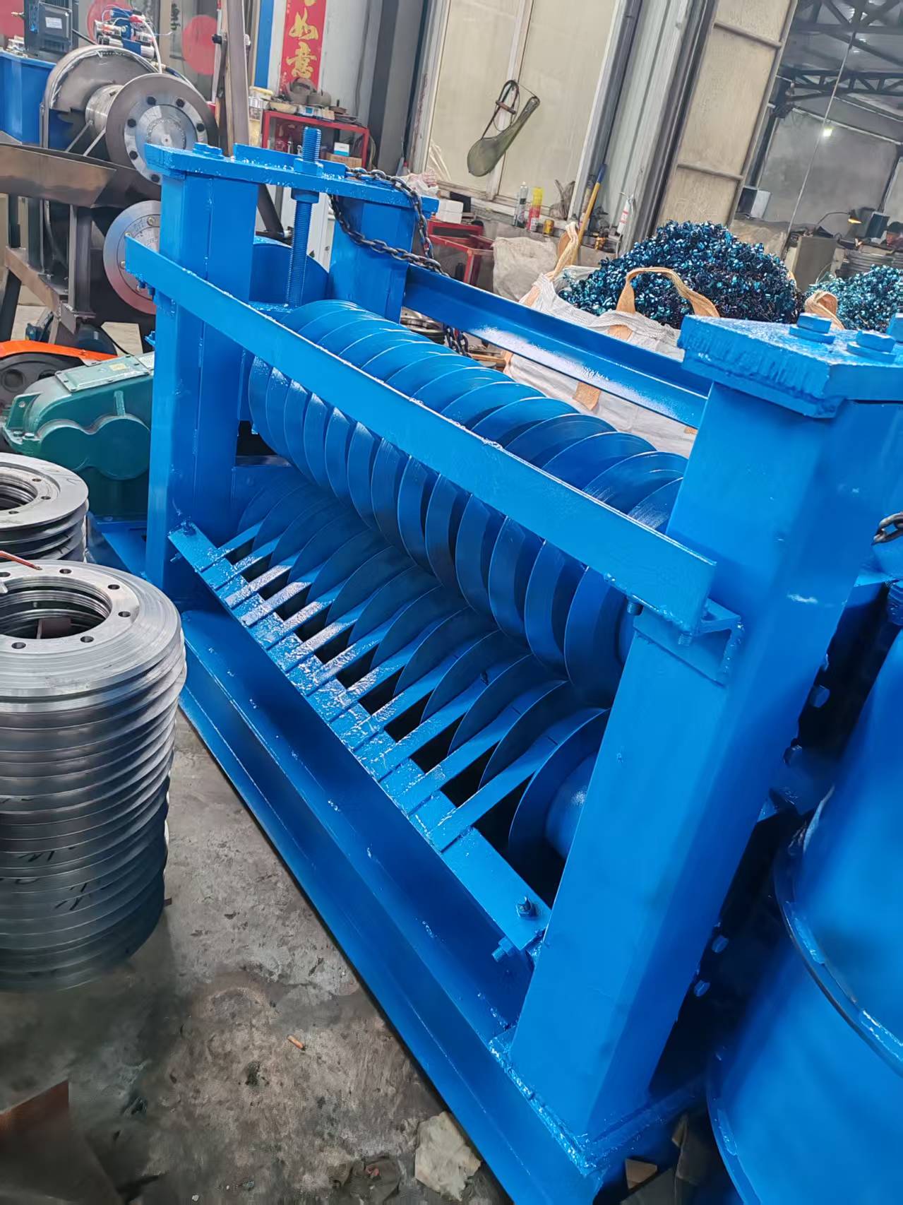 Xinzhe Metal lanserer høypresisjonsmetallskjæremaskin for globale industrielle kunder